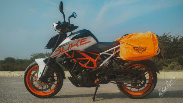 Mustang 50L Saddle Bag with Rain Cover - Image 6