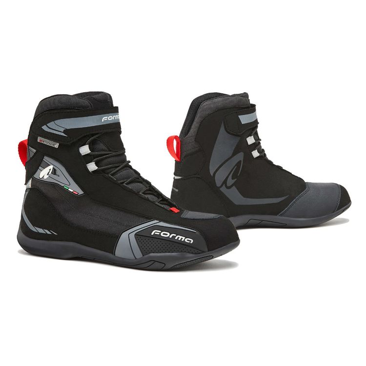 Forma Viper Boots